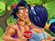 Jasmine And Aladdin Kissing